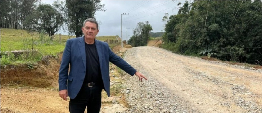 'Decisão judicial não se discute, se cumpre', diz prefeito de Pedras Grandes sobre nota da PGE