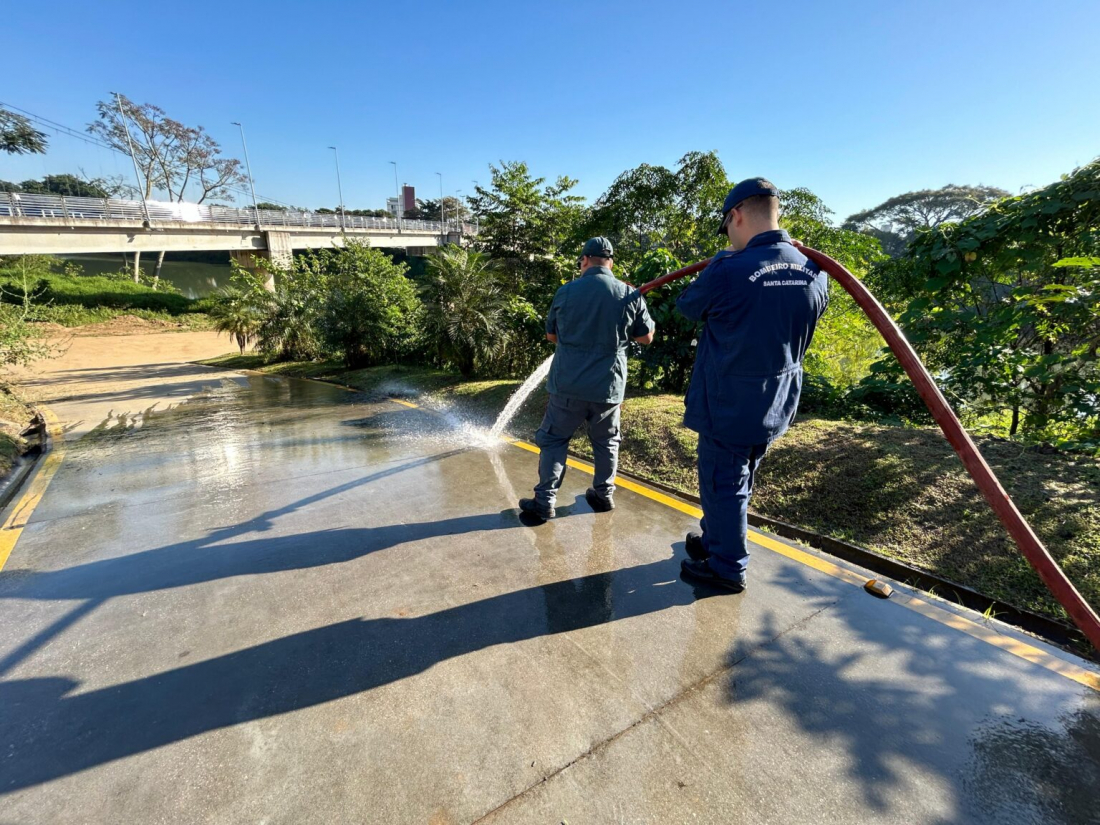 Rampas náuticas são limpas nesta sexta-feira (14)