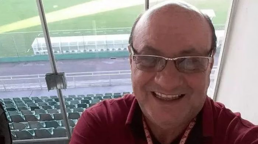 Narrador de futebol vai para UTI após cair de cabine durante transmissão em SC
