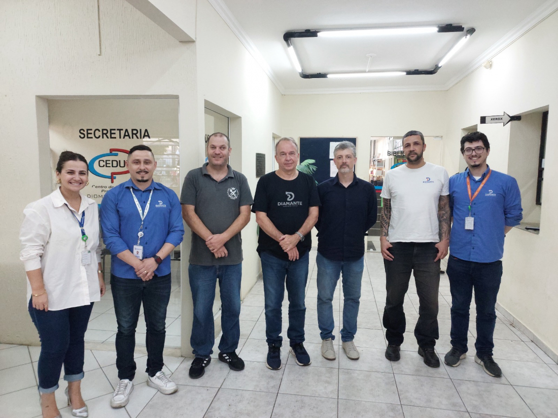 Presidente da Diamante Energia visita CEDUP para entrega da nova estrutura de T.I doada à escola