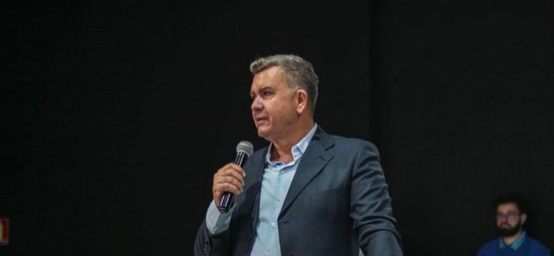 Brasil: pastor diz que fez mulher obesa emagrecer 23kg  'na hora' com oração