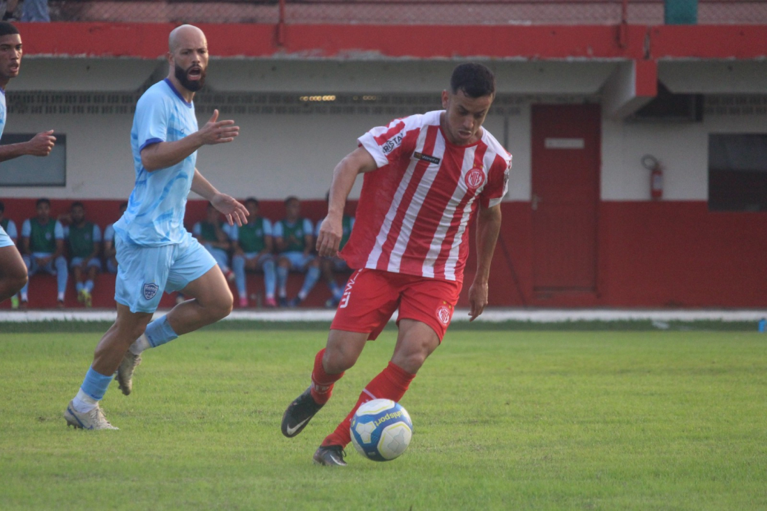 Em atuação ruim, Hercílio Luz é superado pelo Barra em casa