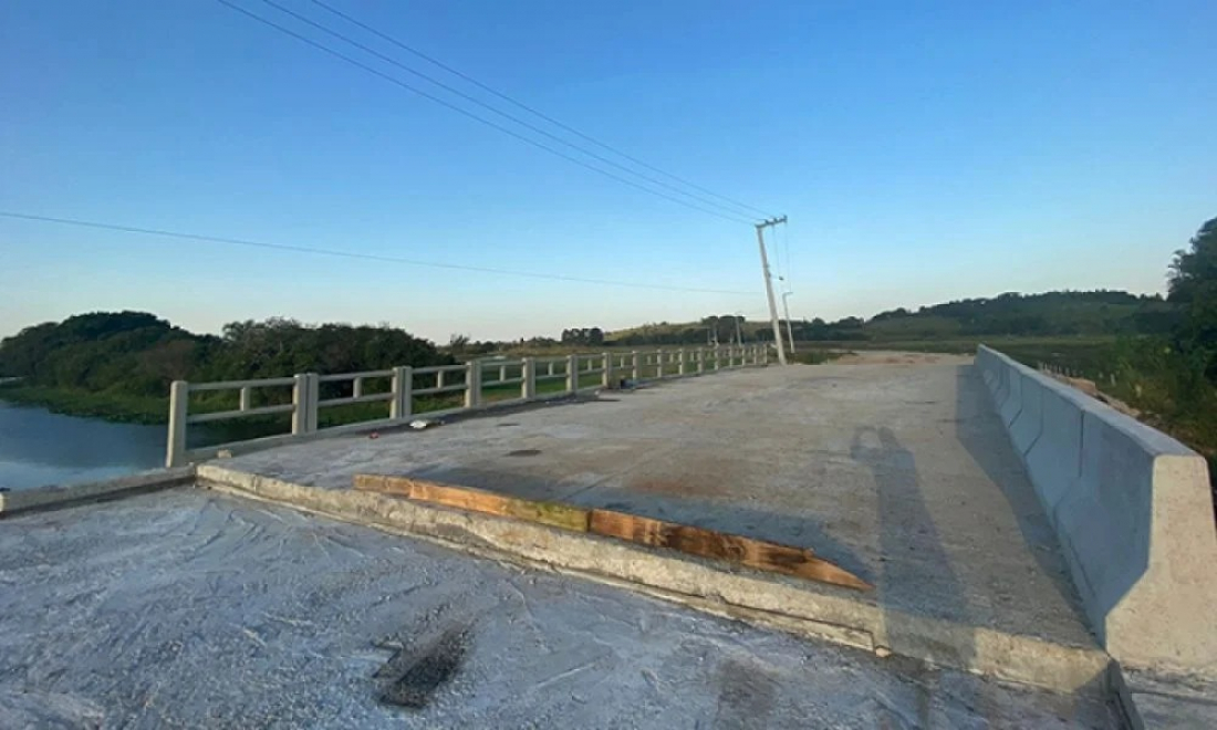 Ponte da Jabuticabeira, que liga Tubarão e Jaguaruna, é aberta para veículos