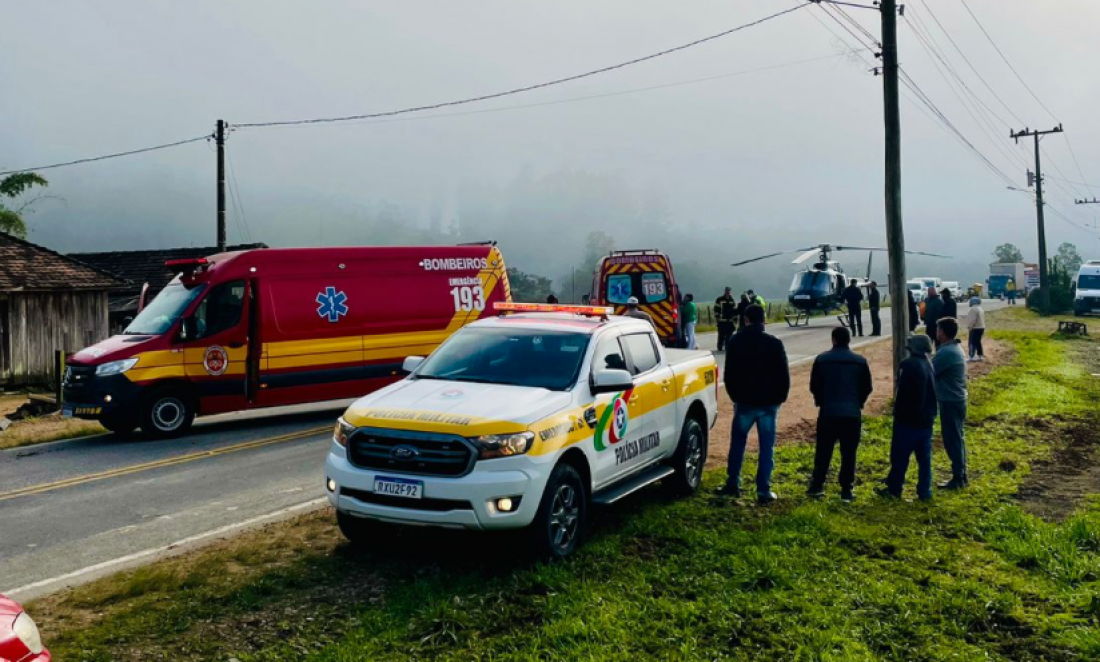 Idosa é hospitalizada com hemorragia após grave acidente em Pedras Grandes nesta segunda-feira, 1