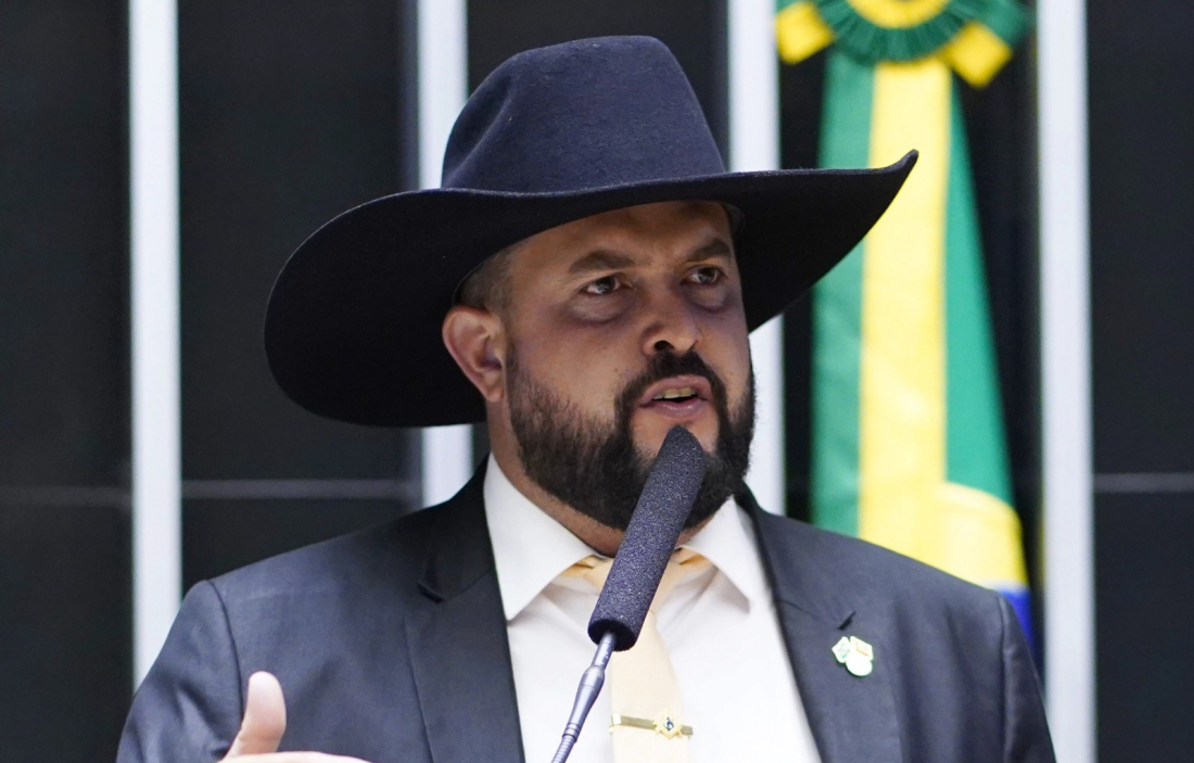 PF indicia deputado Zé Trovão e cantor Sérgio Reis por atos antidemocráticos