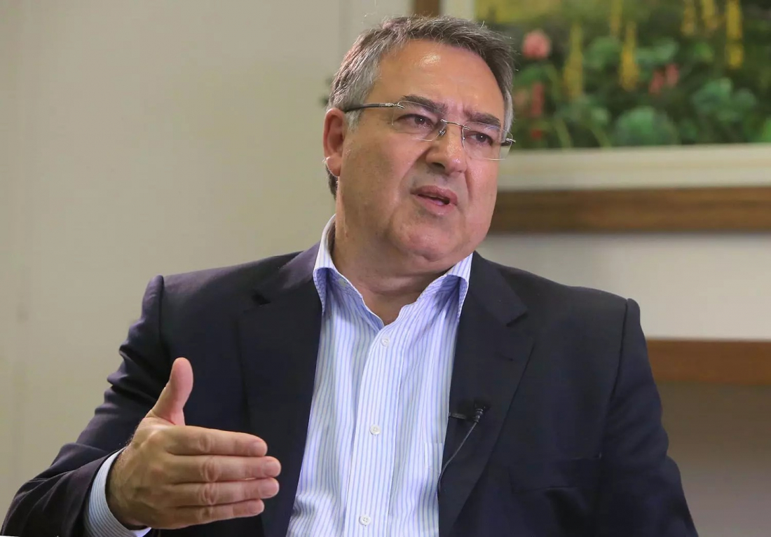 Decisão do STF faz ex-governadores de SC receberem salário de quase R$100 mil