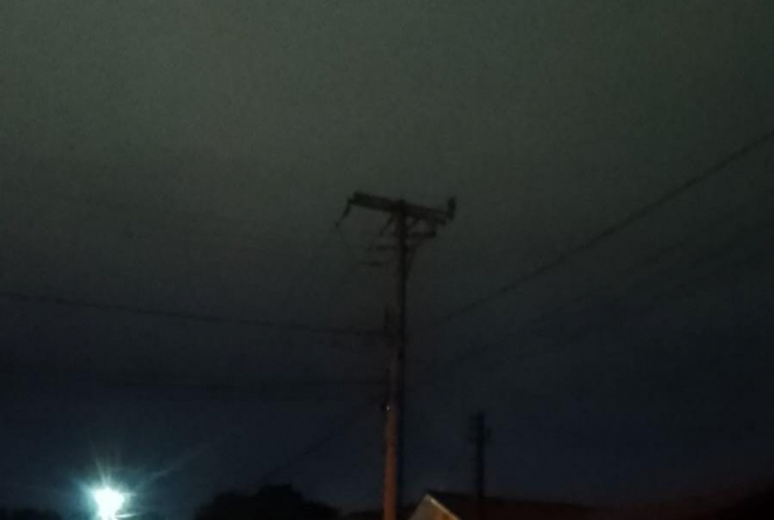 Moradores do bairro Humaitá reclamam de falta de luz em postes há três semanas
