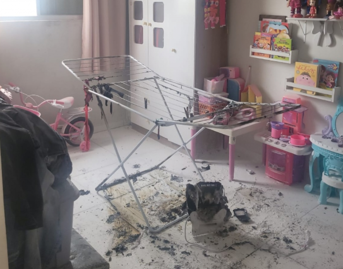 Mulher causa incêndio em apartamento após usar aquecedor elétrico para secar roupas
