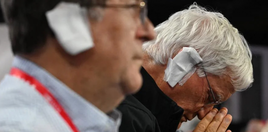 (Vídeo) Apoiadores de Trump enfaixam orelhas para imitar candidato republicano nos EUA