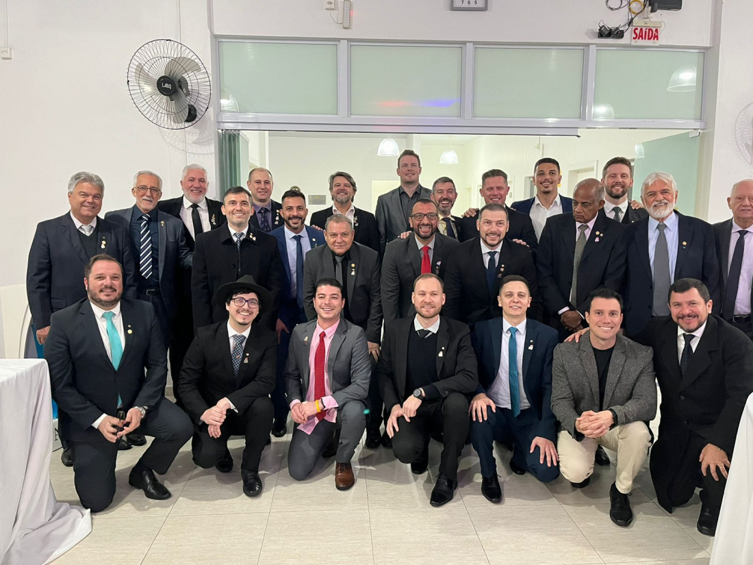 Gestão 2024-2025 do Rotary Tubarão Sul é empossada