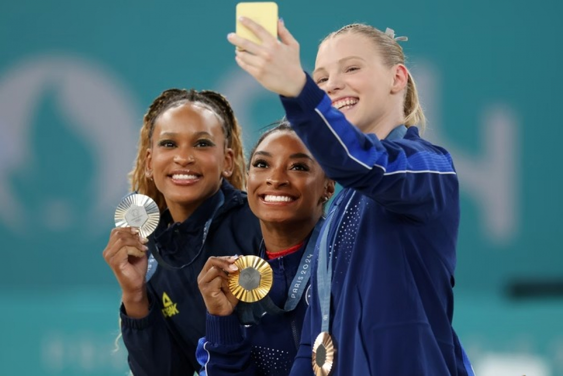 Rebeca Andrade leva prata no salto e continua fazendo história nas Olimpíadas