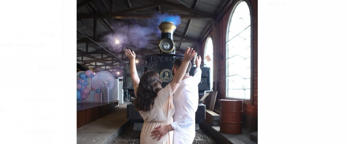 (Vídeo) Chá revelação inusitado: Maria Fumaça revela sexo de bebê no Museu Ferroviário de Tubarão