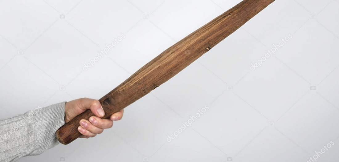 Tubarão: réu que matou homem a pauladas e ateou fogo em residência é condenado a 21 anos de prisão