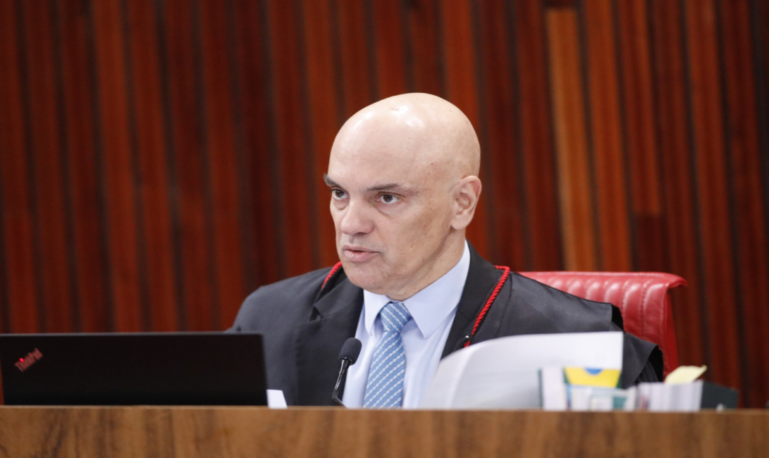 Parlamentares iniciam coleta de assinaturas para ‘superpedido’ de impeachment de Alexandre de Moraes