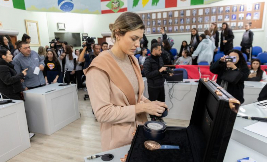 Rosamaria, bronze em Paris, volta para Nova Trento e orgulha a cidade