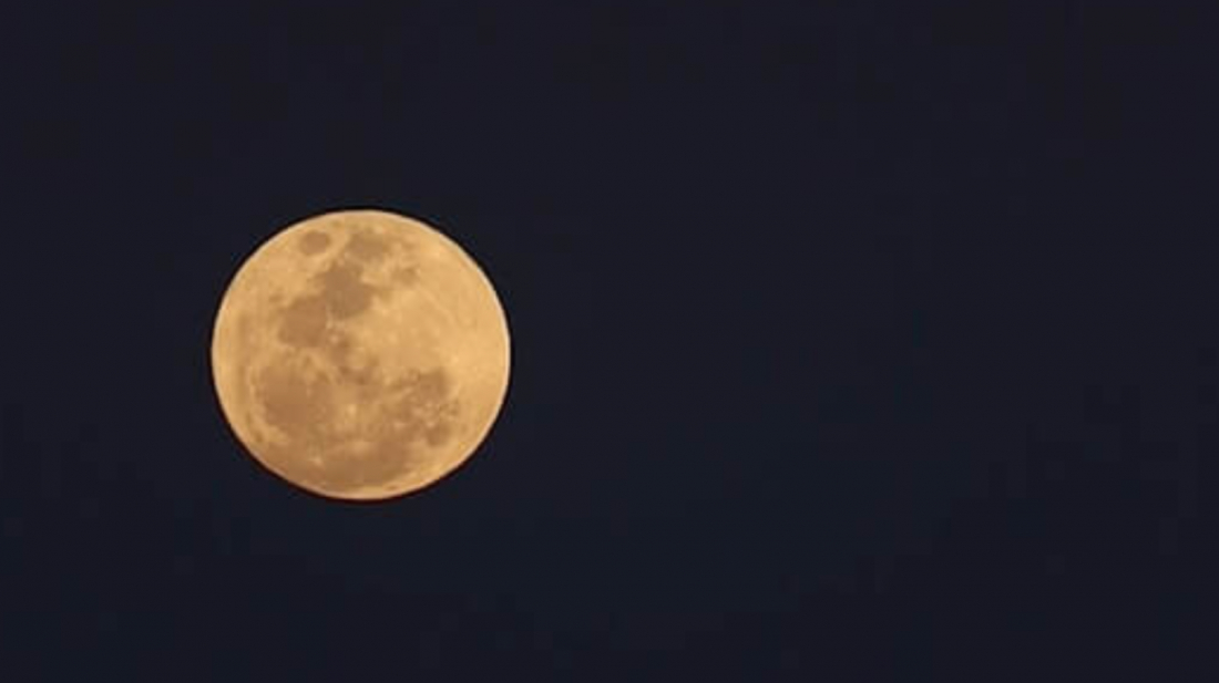 Fenômeno 'Superlua azul', que ocorre a cada dois anos, poderá ser visto no céu de SC; entenda