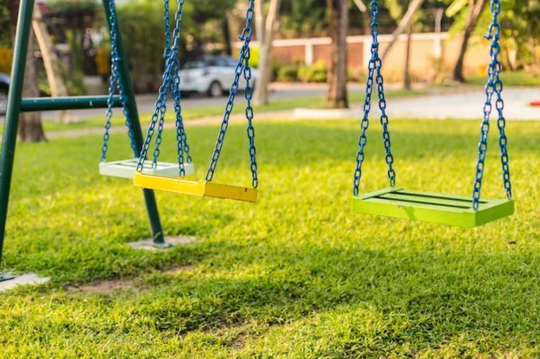 TCE apura irregularidades em compra de brinquedos para parques infantis em Laguna