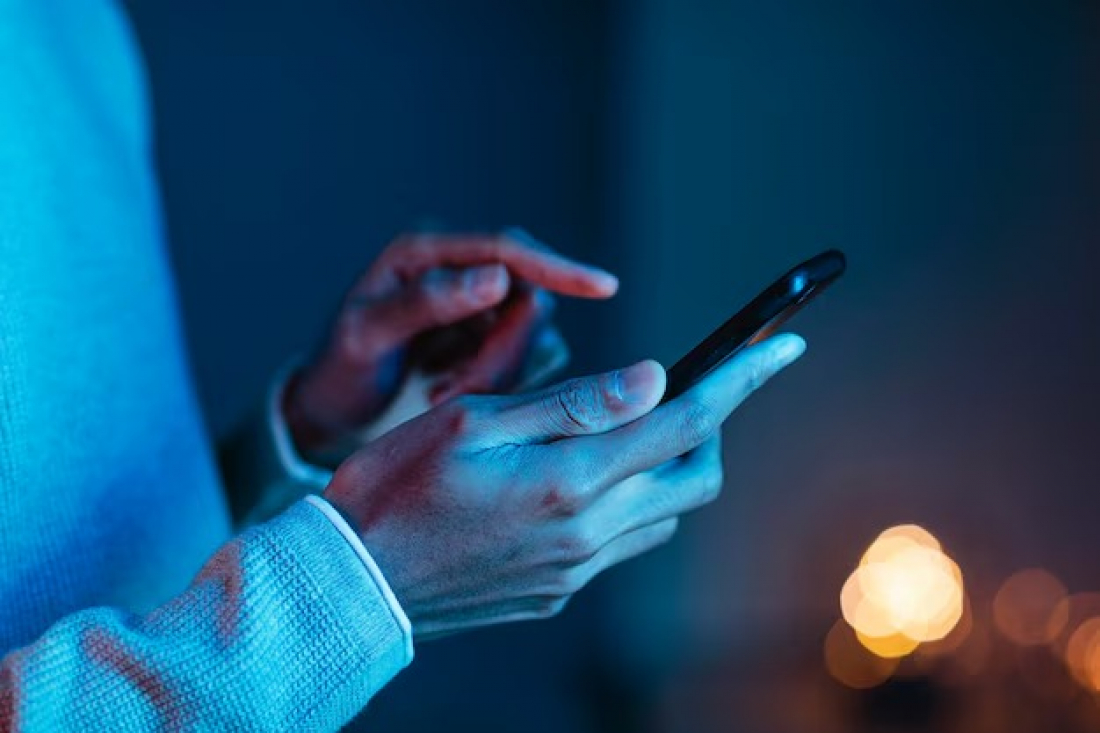 Juiz nega devolução de celular de esposa do ex-prefeito de Pescaria Brava