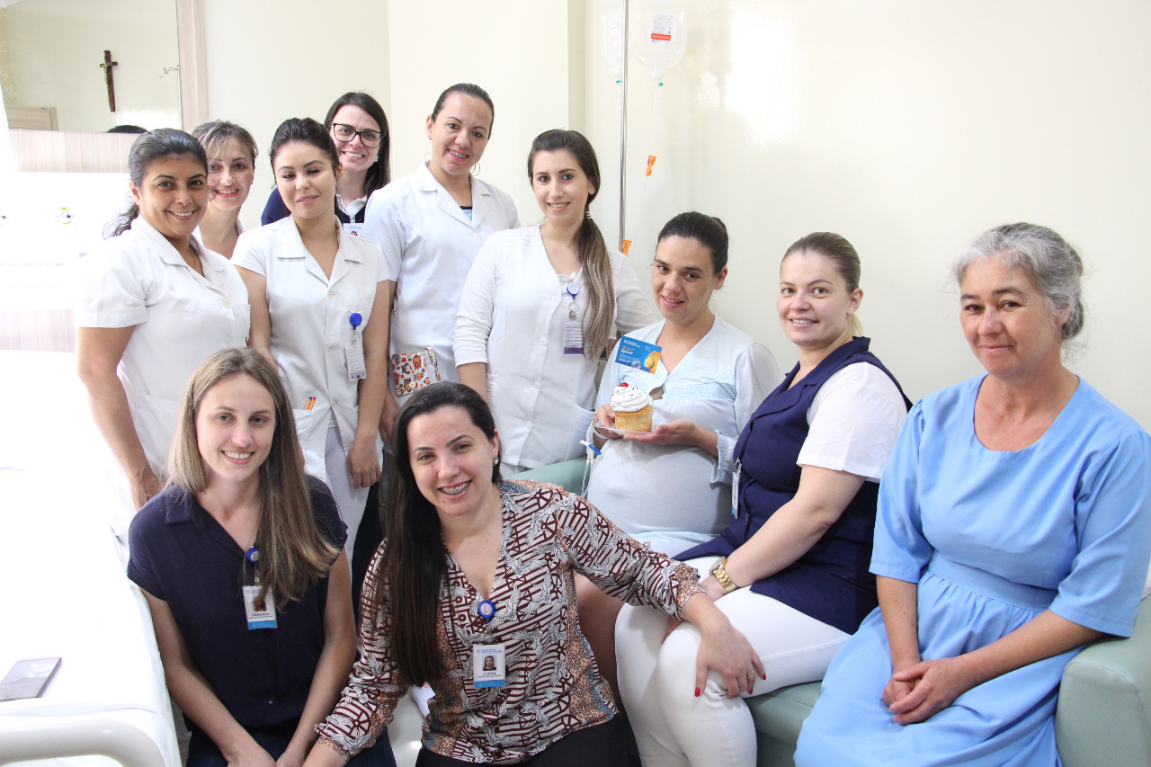 Pacientes recebem homenagem no dia do aniversário