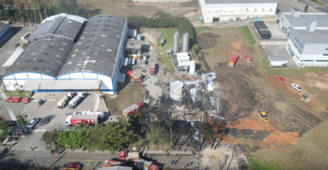Corpo de Bombeiros emite nota sobre incêndio em indústria de cola em Criciúma; leia na íntegra