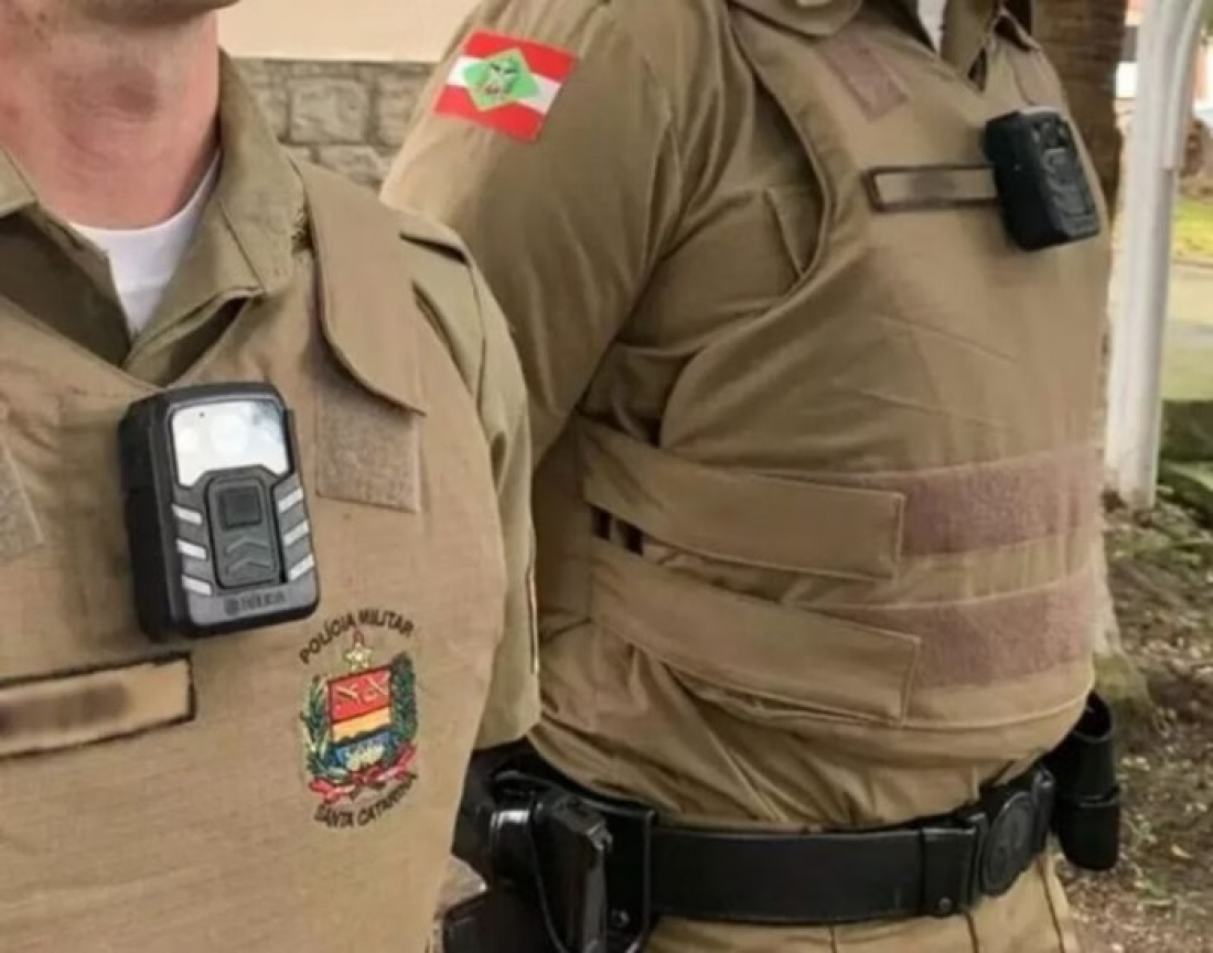 Com R$ 124 milhões em fundo, SC encerra câmeras corporais da PM por ‘falta de verba’