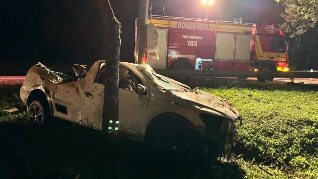 Colisão entre dois veículos mata jovem de 24 anos na BR-116