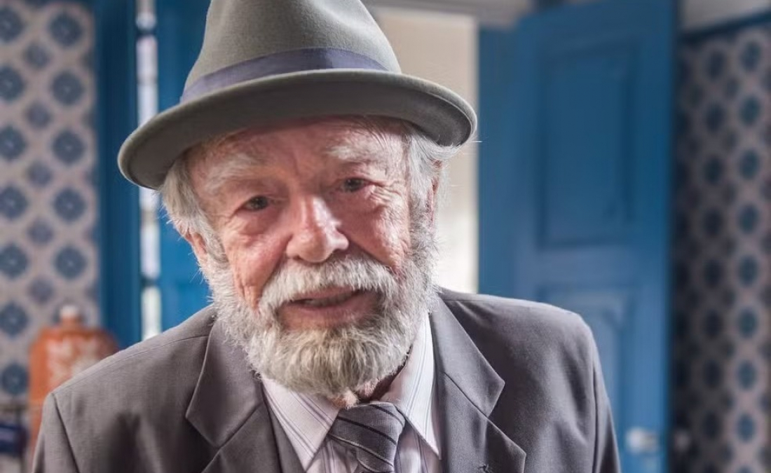 Morre o ator Emiliano Queiroz, aos 88 anos