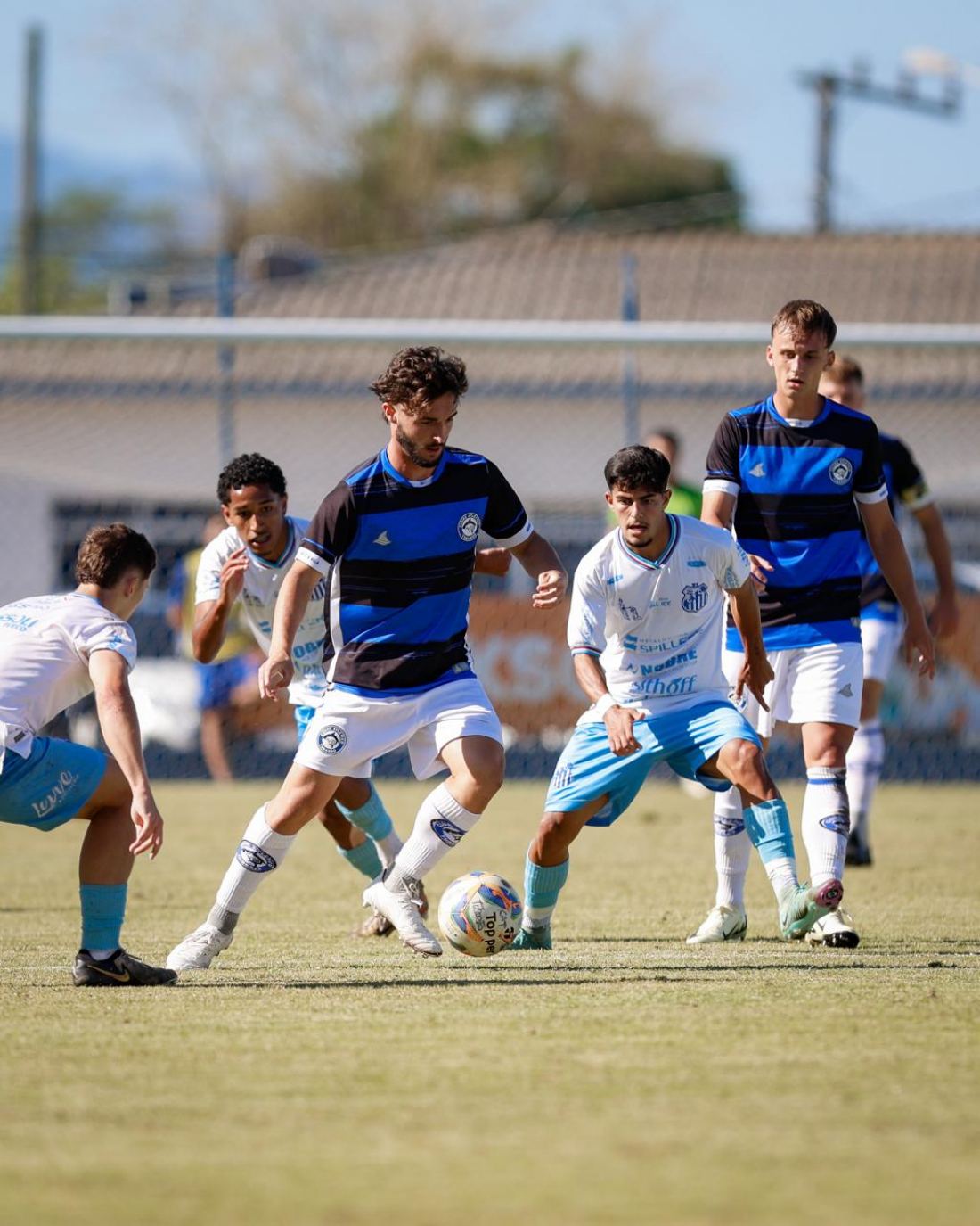 Tubarão é superado pelo Caravaggio por 1 x 3