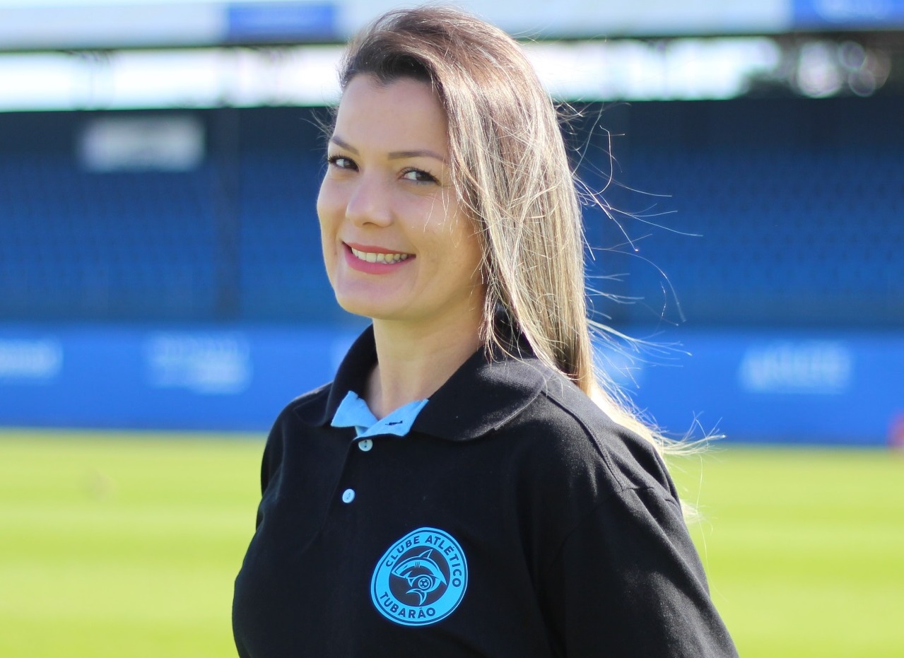 Atlético Tubarão contribui para a educação de jovens jogadores