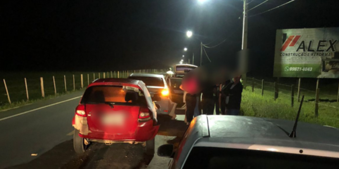 Criança de um ano fica ferida após colisão entre cinco veículos em Sangão