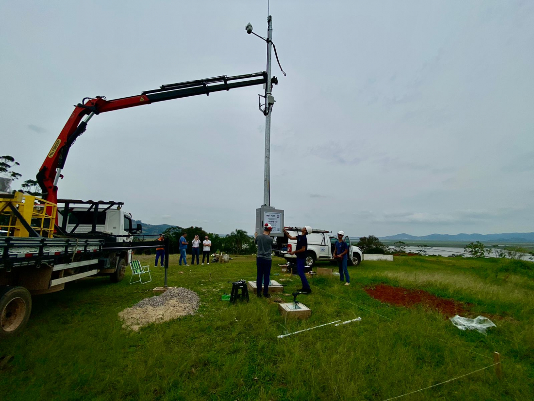 Rede que vai monitorar o tempo começa a ser instalada em Tubarão