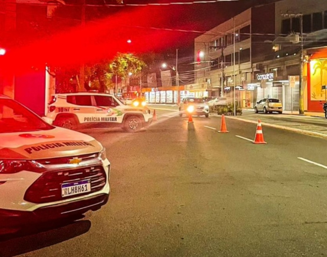 Estabelecimento é interditado após fiscalização de alvará em Tubarão