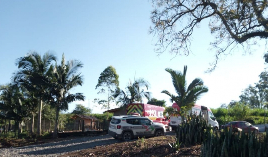 Em SC: Fio desencapado provoca morte de adolescente que lavava casinha do cachorro