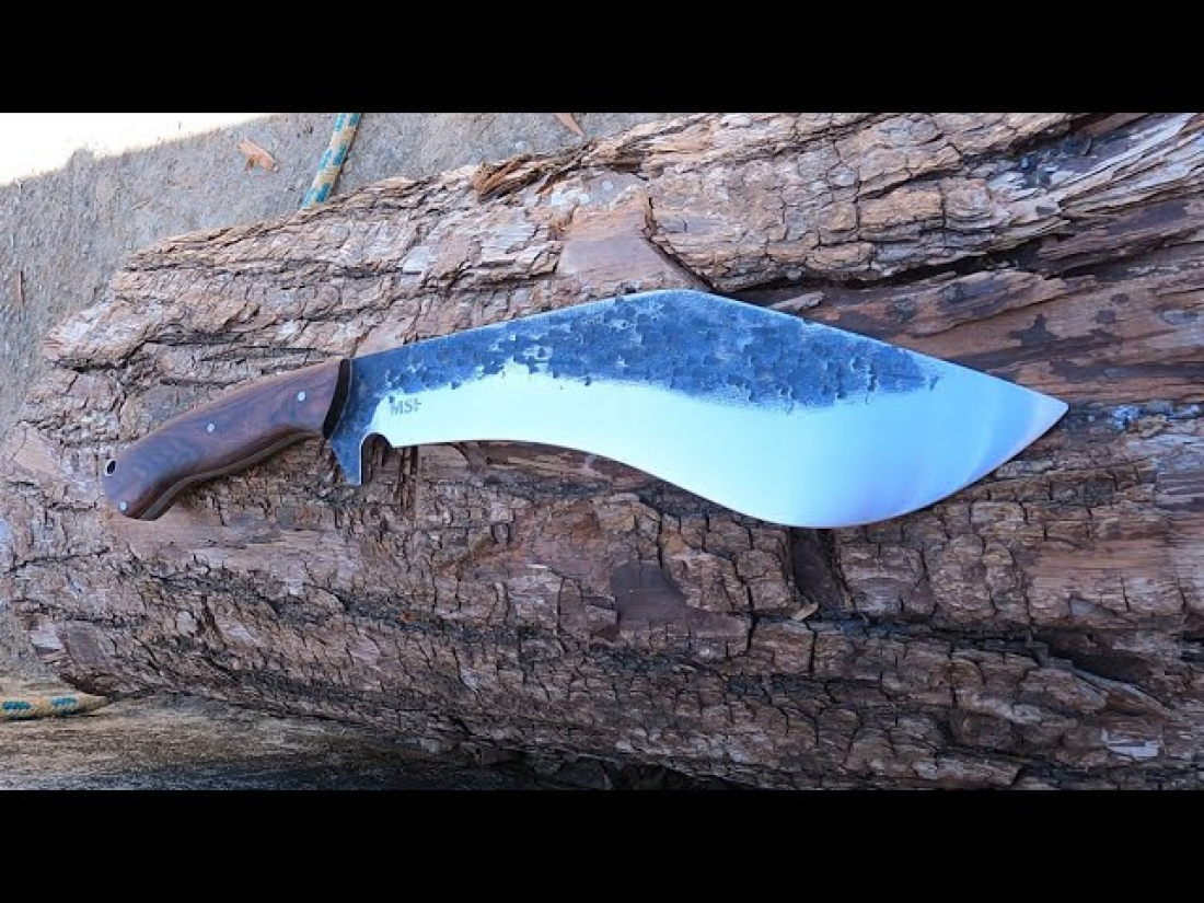 Conflito entre primas em Tubarão termina em tentativa de homicídio com facão