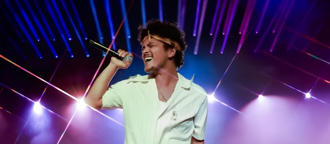 VÍDEO: Funcionária da limpeza viraliza ao dançar em show de Bruno Mars em Brasília