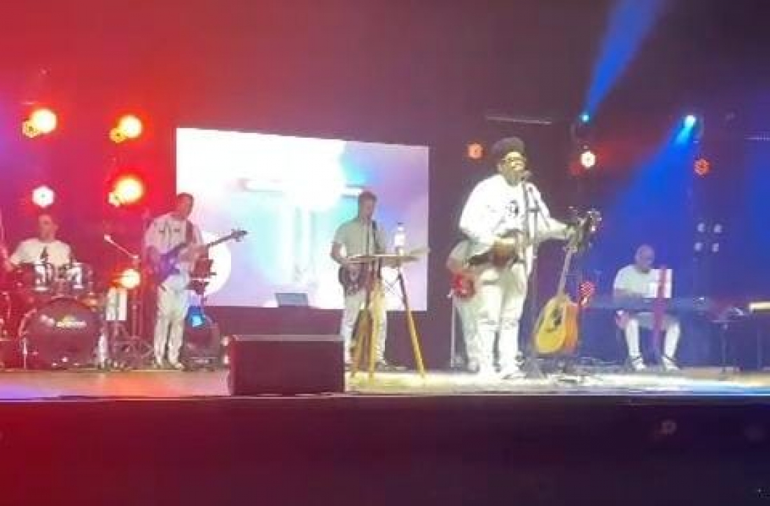 Ex-vocalista da Top Banda, Edy Fernandes marca estreia no gospel com DVD autobiográfico