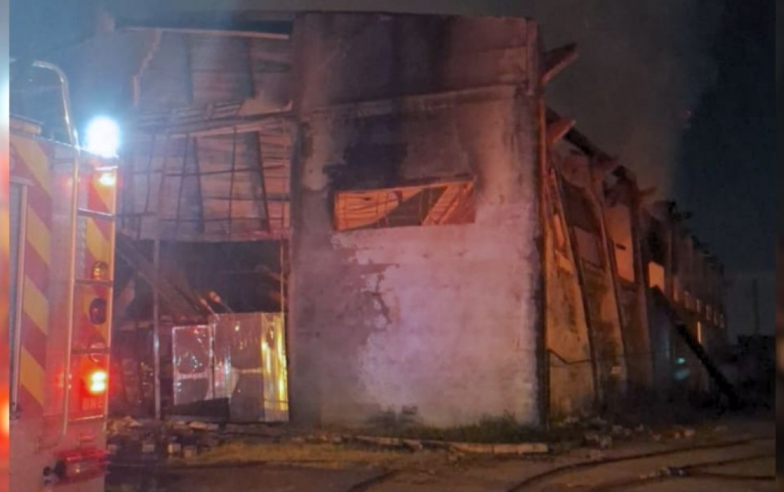 Incêndio de galpão em São Ludgero gera prejuízo de R$ 2,5 milhões