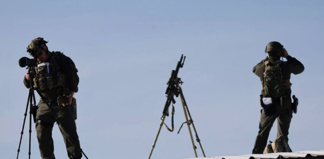 Eleições nos EUA contam com drones patrulhando o céu, botões de emergência e atiradores