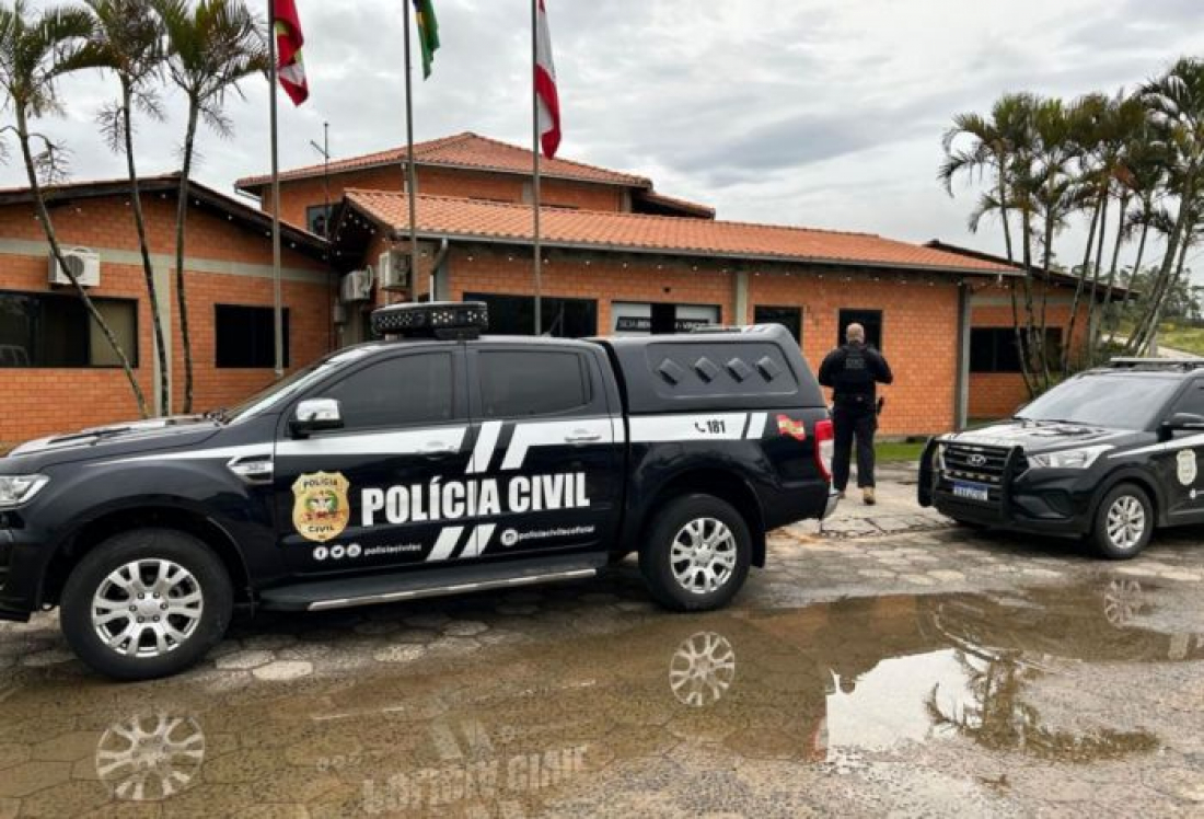 Prefeito e servidores de Sangão são afastados em operação da Polícia Civil