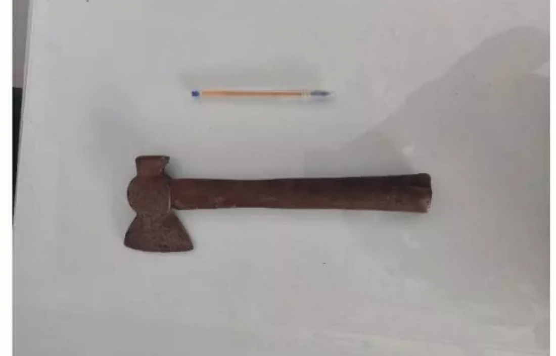 Em SC: Mulher é atacada pelo primo do marido com machado enquanto cuidava do filho