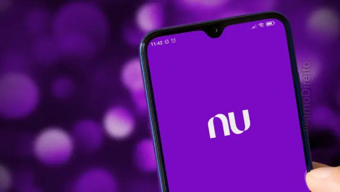 Clientes do Nubank relatam cobranças e saques indevidos em aplicativo nesta sexta