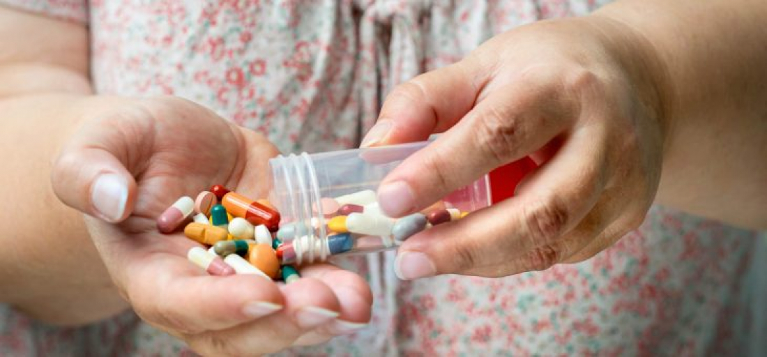 Mãe e filho de 9 anos são hospitalizados após ingerirem 'altas doses' de remédios em SC, diz PM