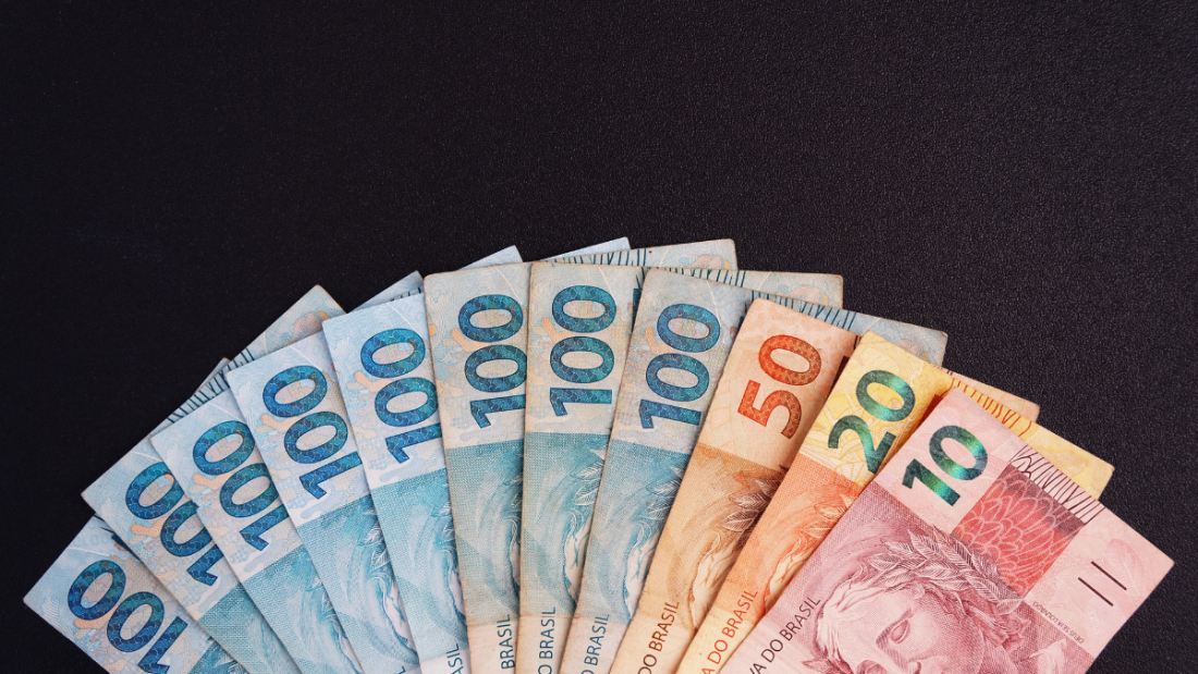 Quando cai a primeira parcela do décimo terceiro salário em 2024?