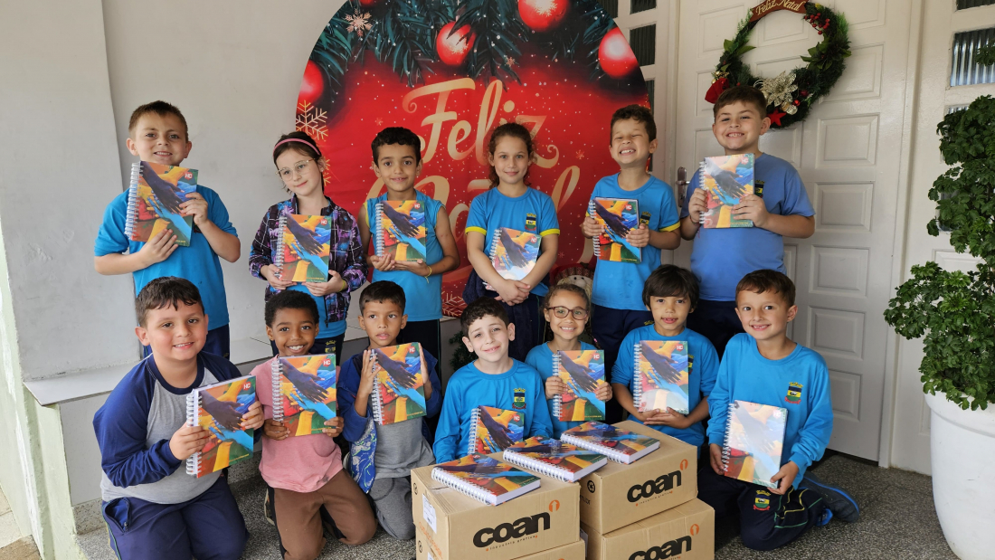 ASACAD de Braço do Norte recebe os exemplares da Agenda Solidária 2025; adquira a sua