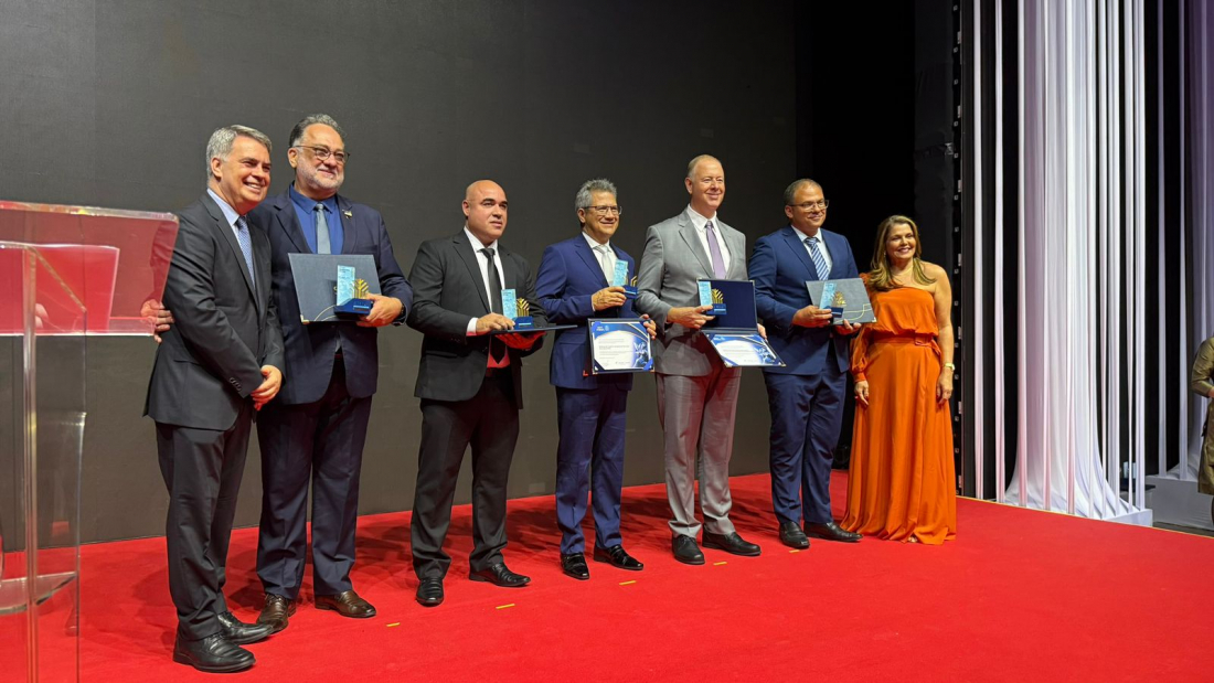 Sindilojas Tubarão recebe prêmio nacional em reconhecimento ao trabalho de desenvolvimento