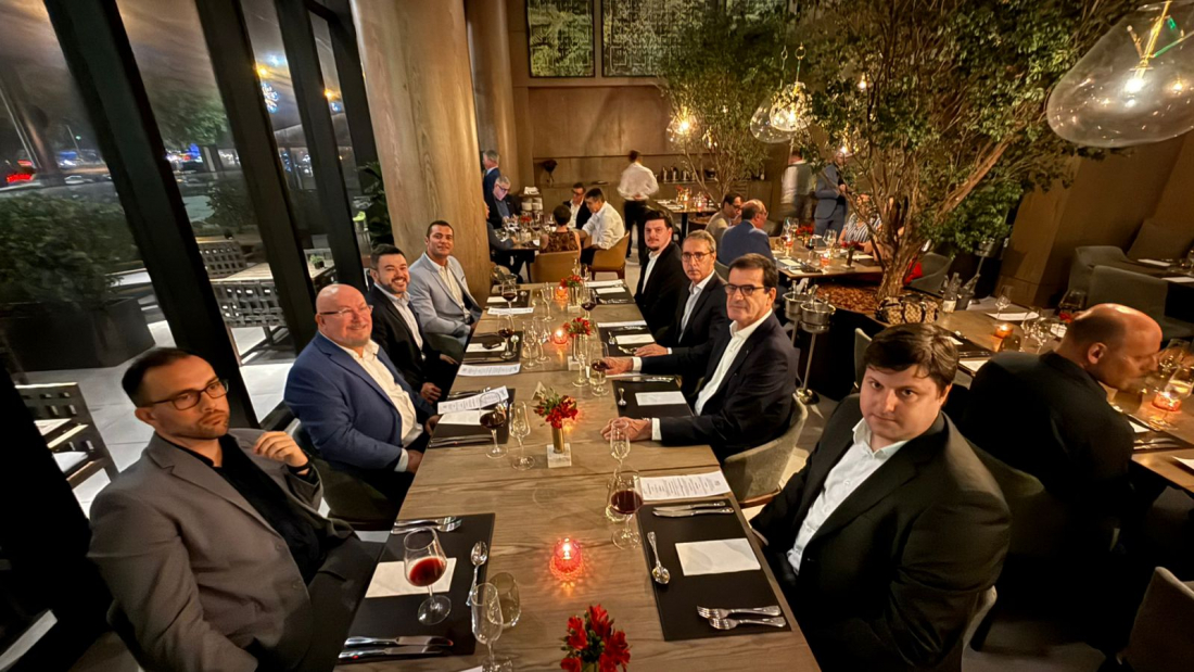 Presidente do Sindilojas Tubarão participa de jantar com Rui Moreira, presidente da Câmara Municipal do Porto, Portugal