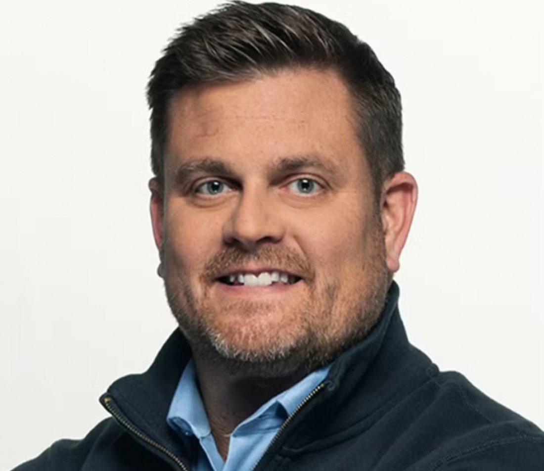 CEO de grande empresa é morto a tiros em frente a hotel de luxo em Nova York