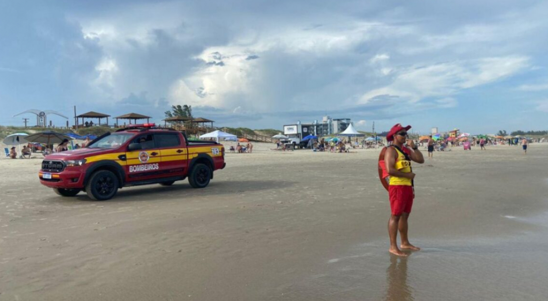 Mortes de crianças por afogamento em SC trazem alerta na pré-temporada de verão