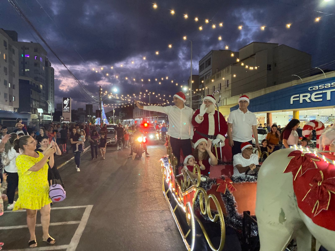 Chegada do Papai Noel e estreia do Show das Águas são adiadas em razão da previsão de chuva