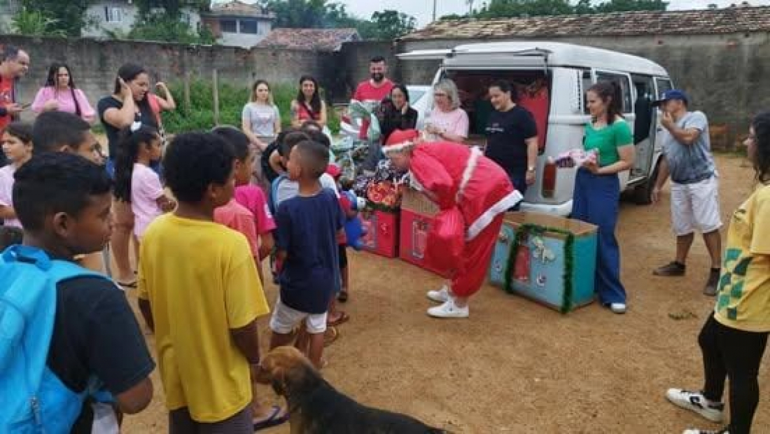 ESUCRI/Uniasselvi e Instituto Nossa Família promovem ação solidária na Área Verde